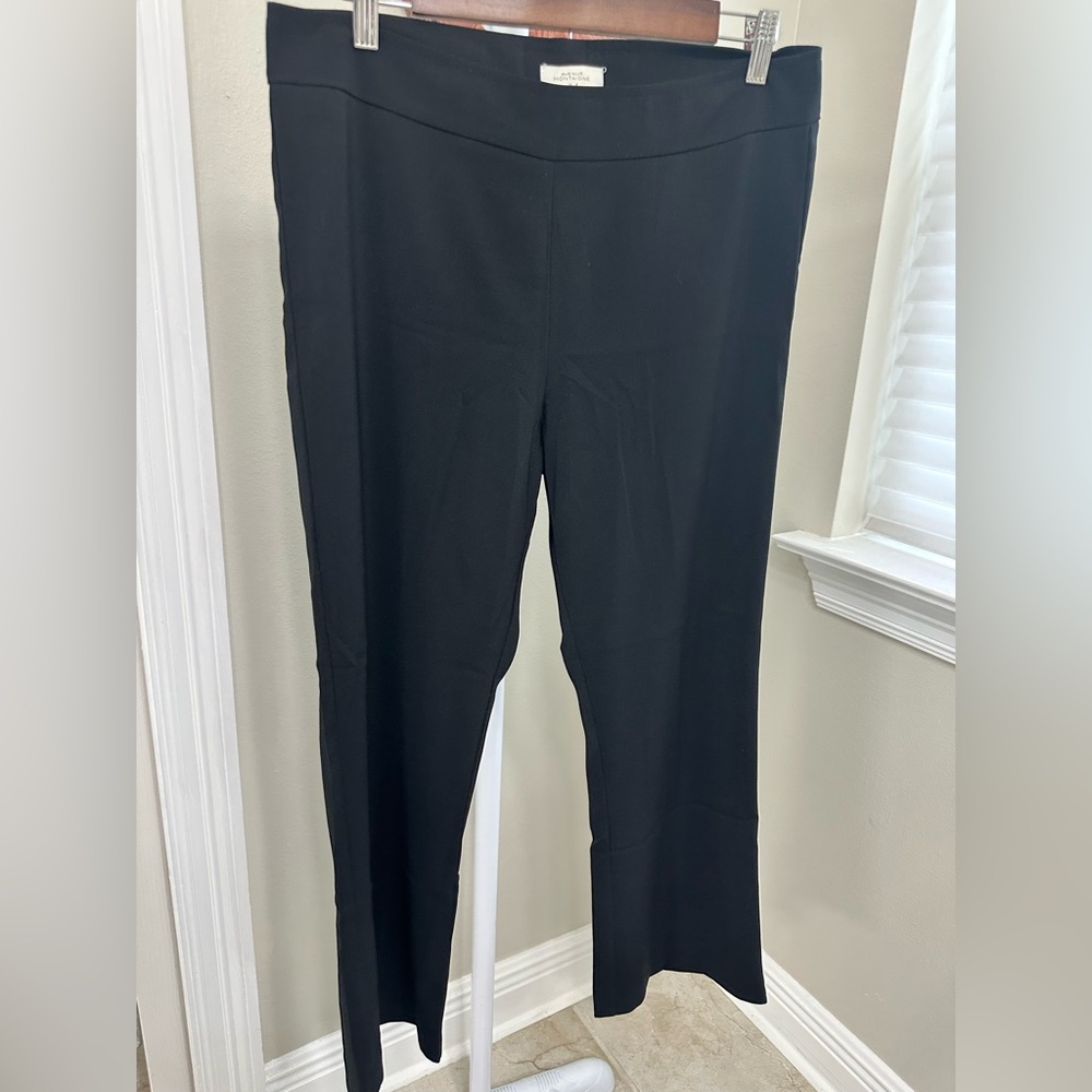 Avenue Montaigne Pull on Black Crop Pants, 12